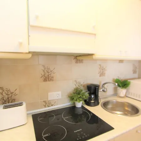 ホテル Apartamento Isla Menorca Ref 8044 *